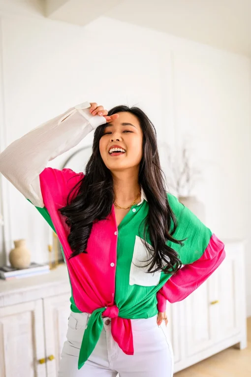 Capture the Day Two Toned Button Up Kelly