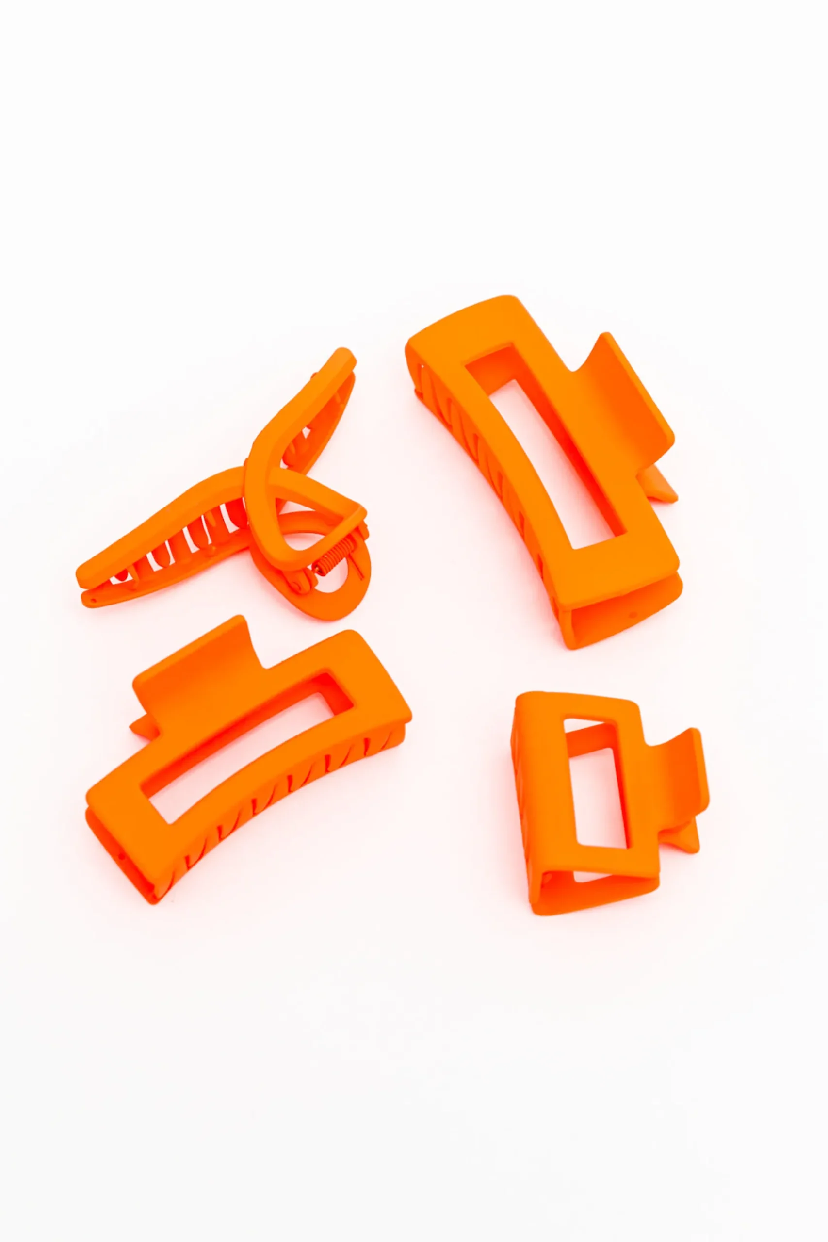 Claw Clip Set of 4 in Orange (Ships in 1-2 Weeks)