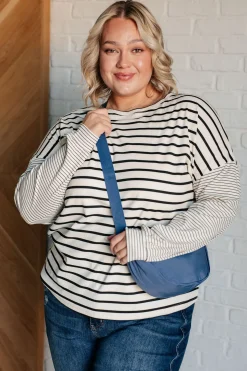 Essentially Everything Round Mini Crossbody Bag in Dusty Blue