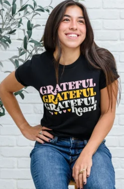 Grateful Heart Graphic T-Shirt In Black (Ships in 1-2 Weeks)