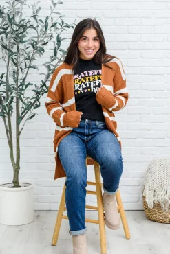 Grateful Heart Graphic T-Shirt In Black (Ships in 1-2 Weeks)