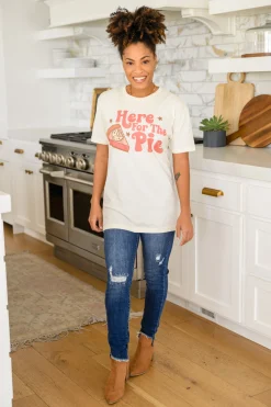 Here For The Pie Graphic T-Shirt In Cream