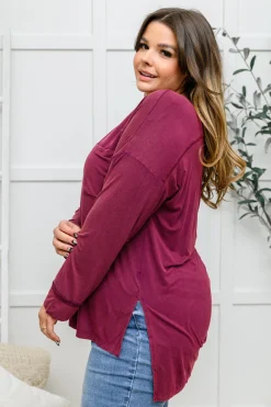 Long Sleeve Knit Top With Pocket In Burgundy