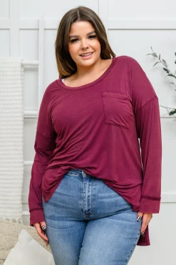 Long Sleeve Knit Top With Pocket In Burgundy