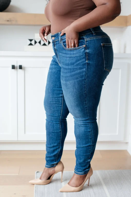 Maxine Mid-Rise Skinny Jeans by Judy Blue