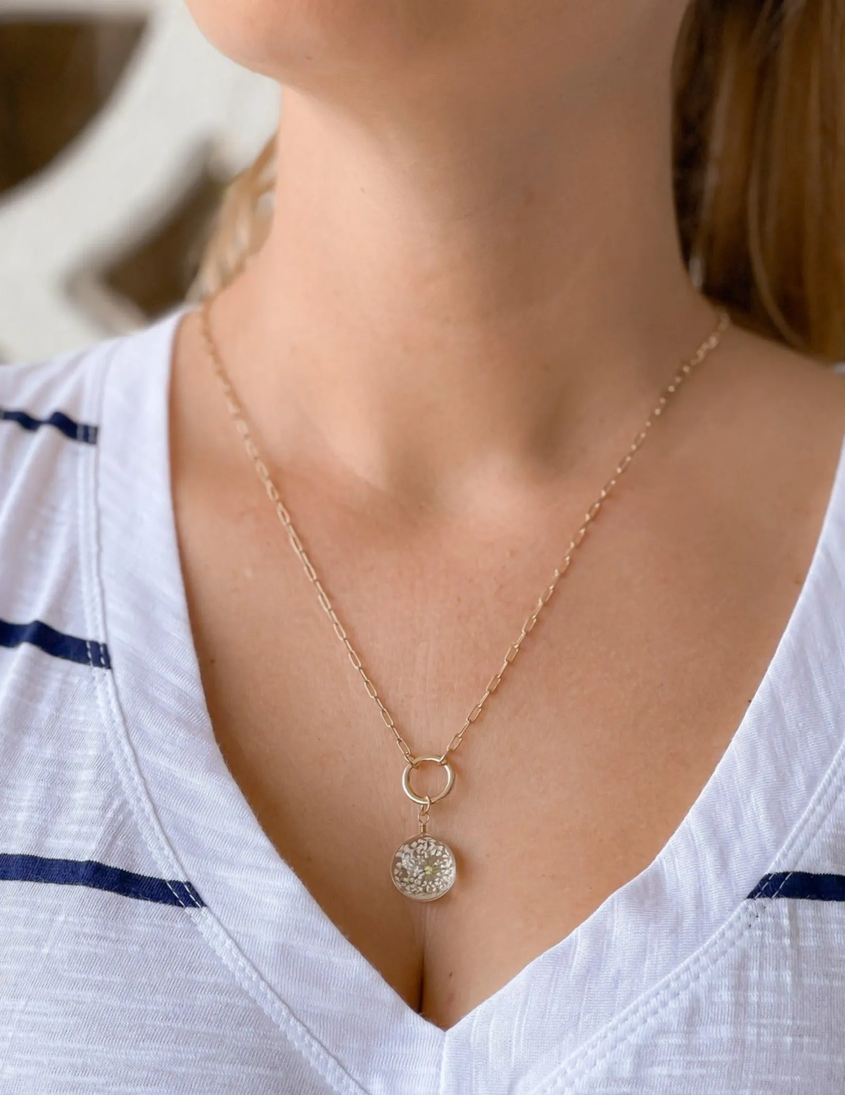 Pressed Flower Pendant Necklace - White