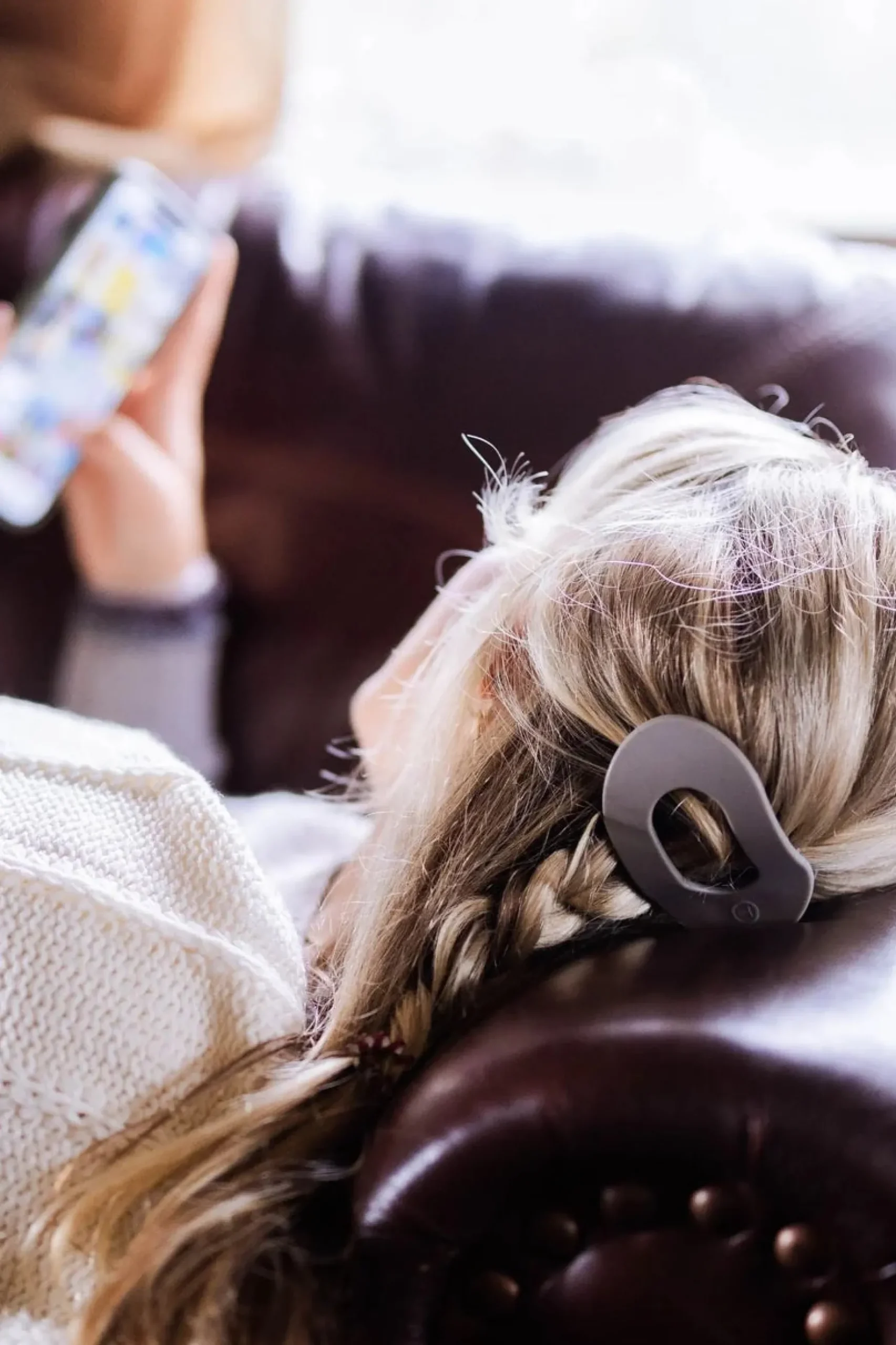 Small Teleties Flat Oval Clip - Silver Flames