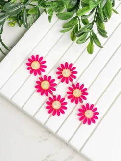 Blooming Daisy Trio Dangle Earrings - Pink