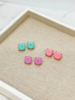 Cushion Embossed Stud Earrings - Pink