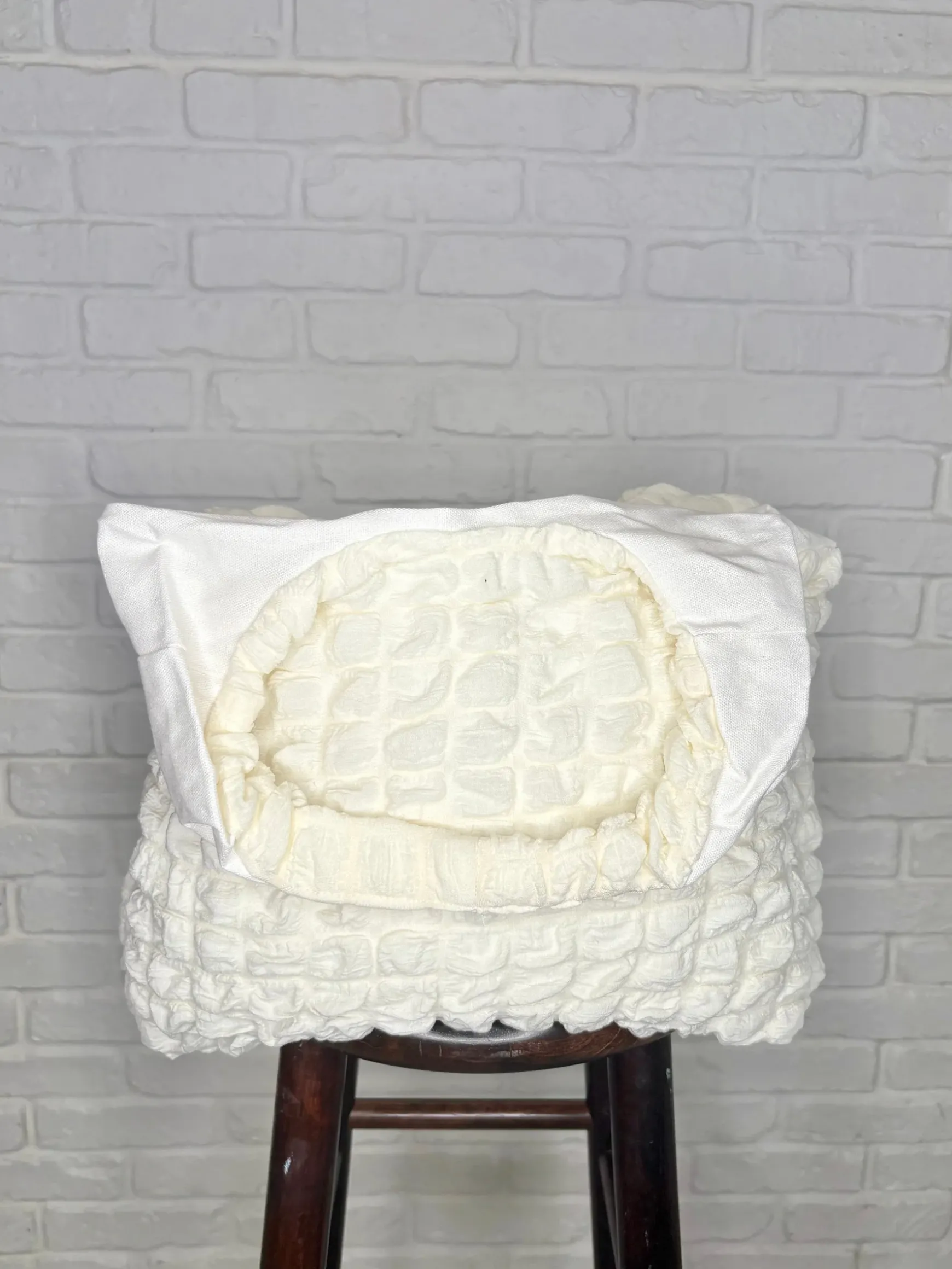 Day Out Cloud Tote Bag In Cream - 3/24