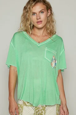 Double Patch Pocket V-Neck Tee by POL - Apple Green