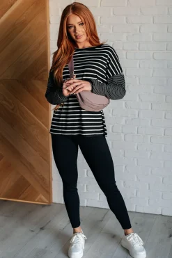 Essentially Everything Round Mini Crossbody Bag in Lavender