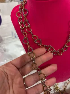 Heart Phone Crossbody Chains by O-Venture