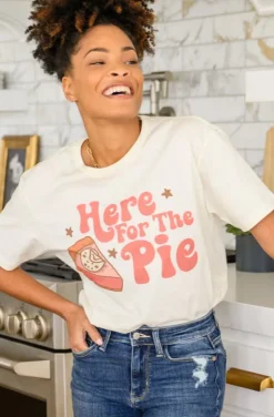 Here For The Pie Graphic T-Shirt In Cream