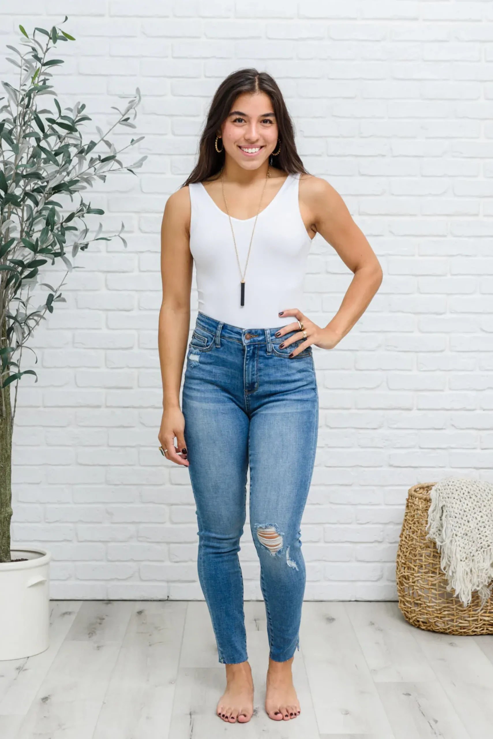 Hi-waisted Dandelion Embroidery Skinny by Judy Blue