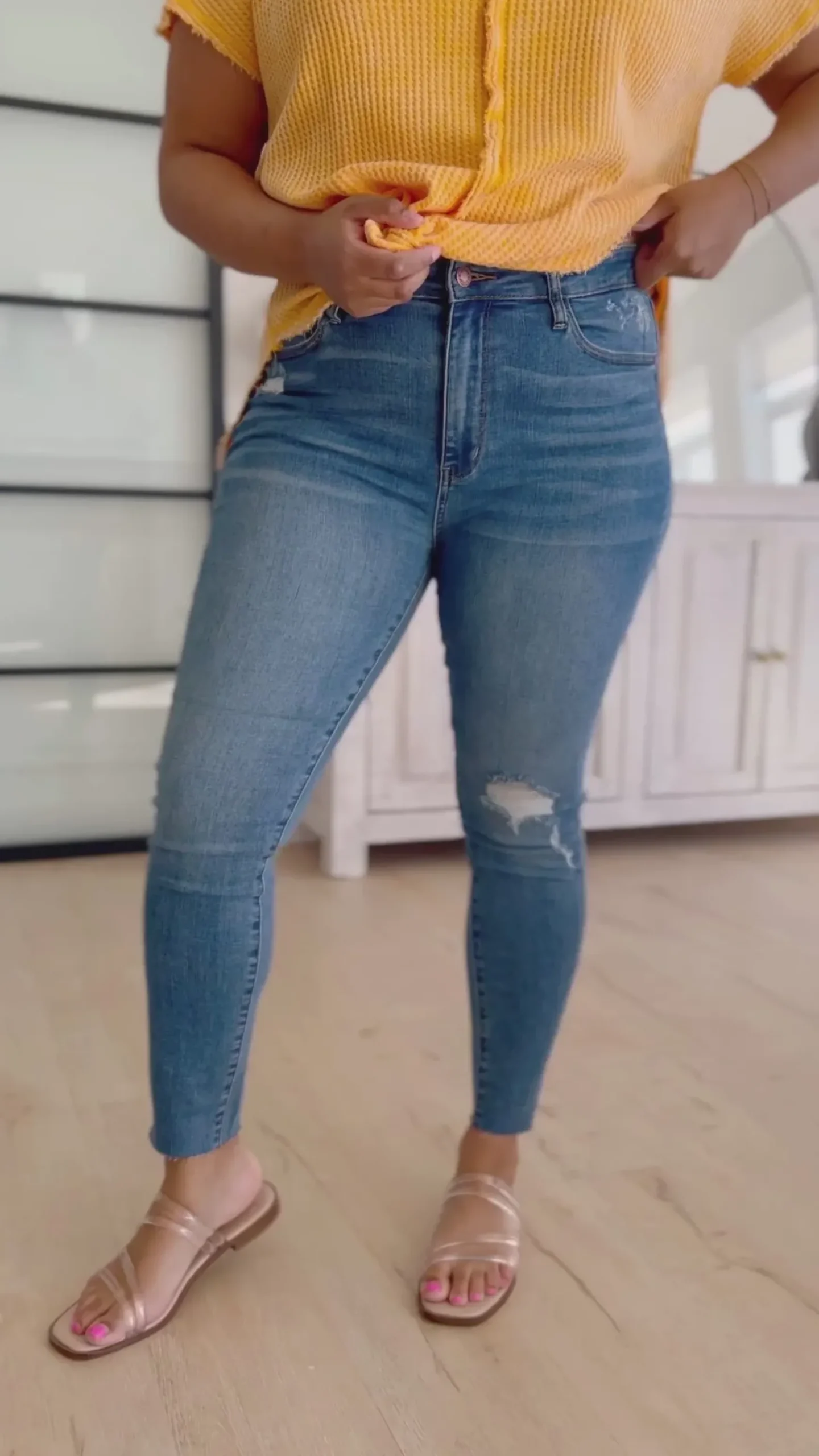 Hi-waisted Dandelion Embroidery Skinny by Judy Blue