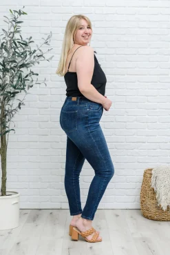 Infinite Memories Lace Bodysuit In Black