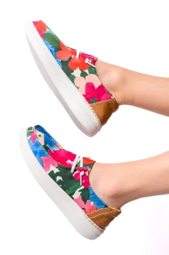 Kayak 2 Shoes in Floral