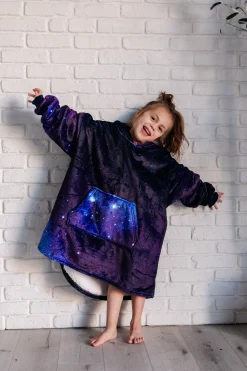 Kids Oversized Hoodie Blanket in Starry Sky
