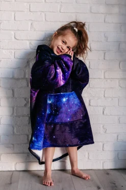 Kids Oversized Hoodie Blanket in Starry Sky