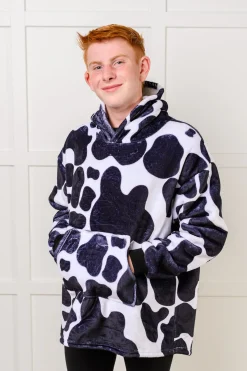 Kids Oversized Hoodie Blanket in Cow