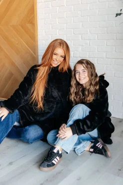 Kids Oversized Hoodie Blanket in Black