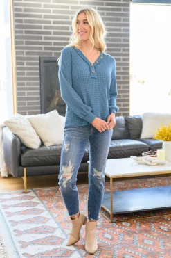 Kyla Destroyed Hi Waist Relaxed Fit by Judy Blue