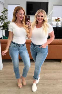 Laura Mid Rise Cuffed Skinny Capri Jeans by Judy Blue