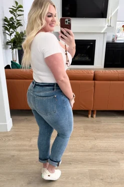 Laura Mid Rise Cuffed Skinny Capri Jeans by Judy Blue