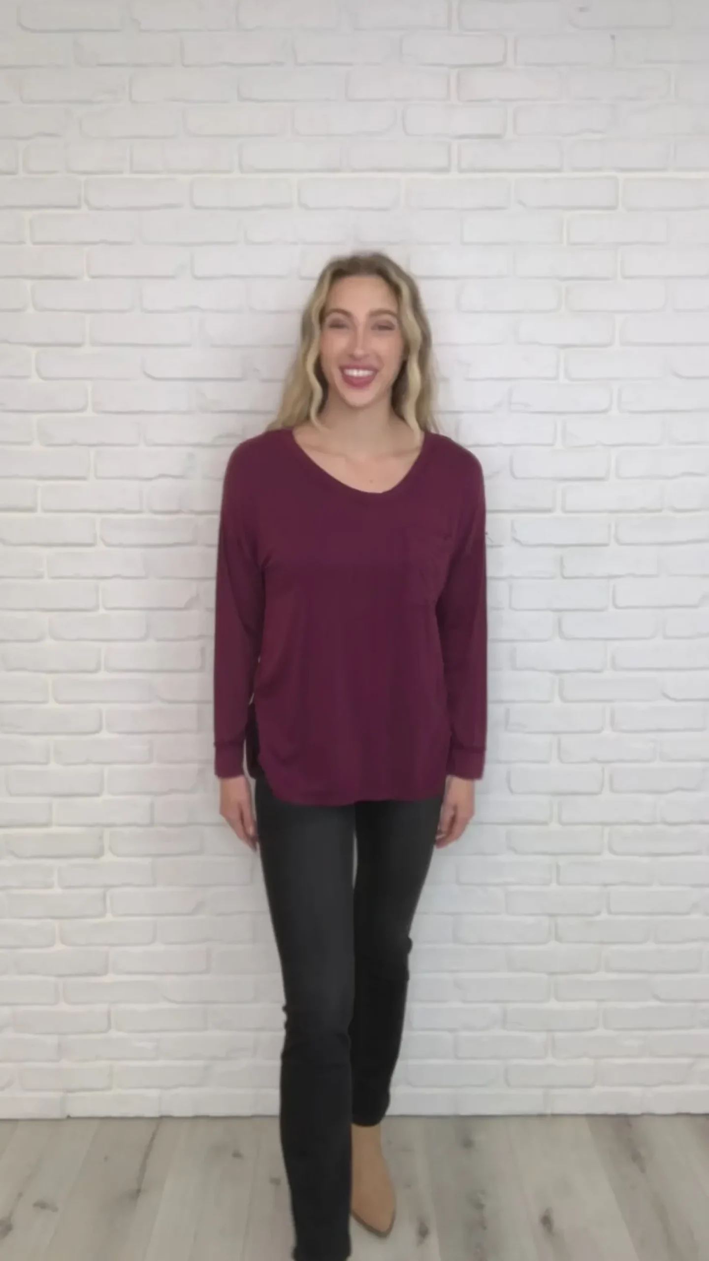 Long Sleeve Knit Top With Pocket In Burgundy