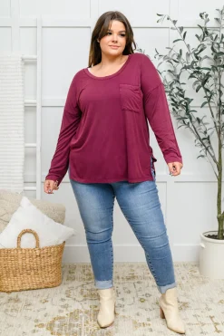 Long Sleeve Knit Top With Pocket In Burgundy
