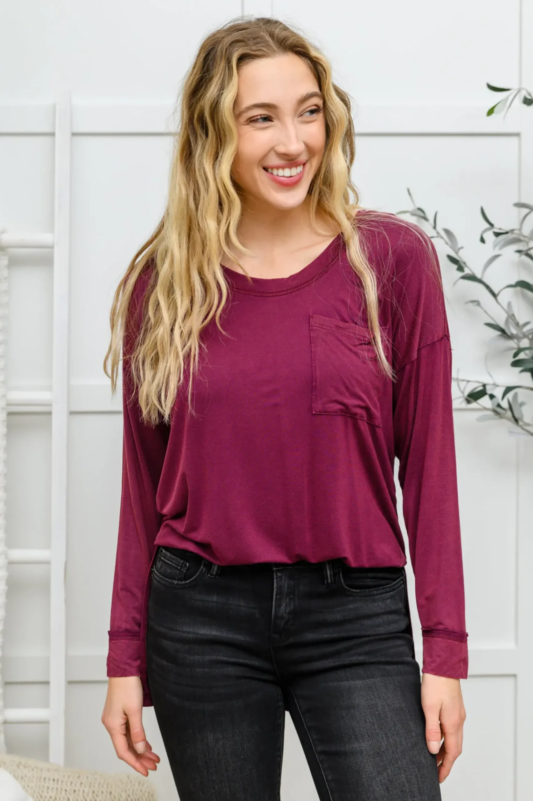 Long Sleeve Knit Top With Pocket In Burgundy