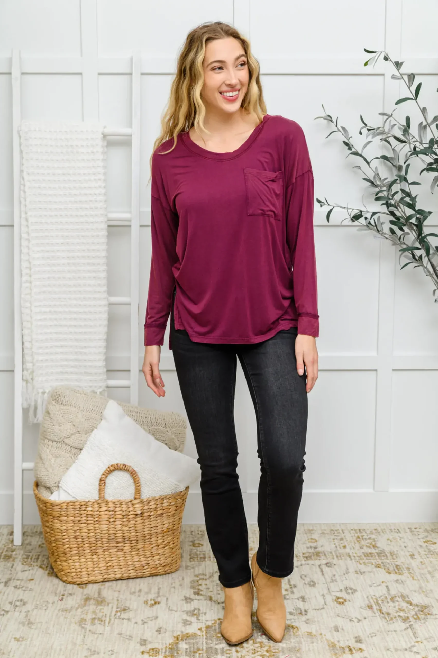 Long Sleeve Knit Top With Pocket In Burgundy