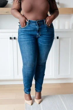 Maxine Mid-Rise Skinny Jeans by Judy Blue
