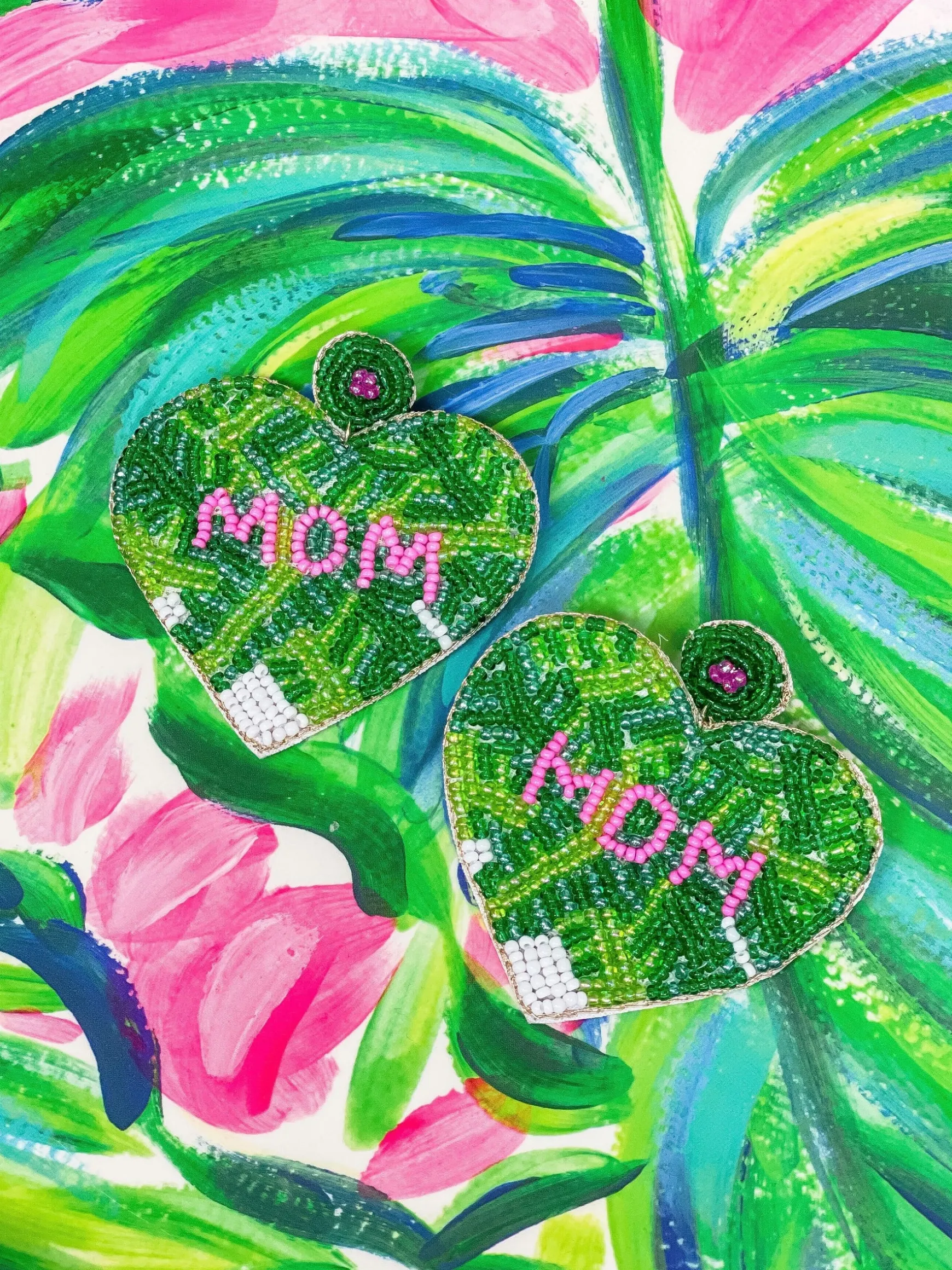 'Mom' Preppy Palm Seed Bead Heart Dangle Earrings