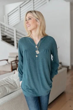 Moon Bay Top In Blue