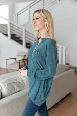 Moon Bay Top In Blue