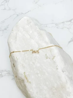 'Mrs' Pendant Necklace - Gold