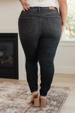 Octavia High Rise Control Top Skinny Jeans in Washed Black by Judy Blue