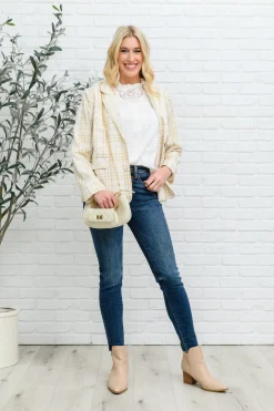 Picture This Top In Off White