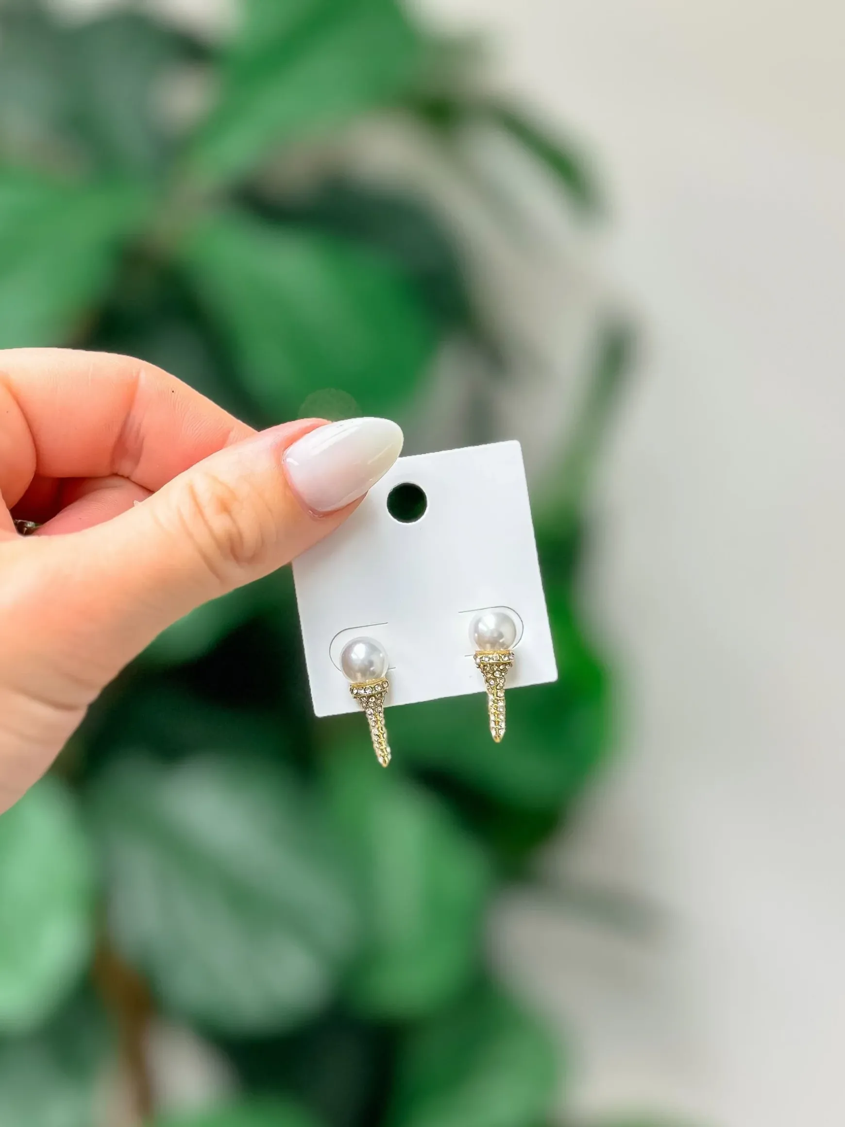 Tee Time Pearl Stud Earrings