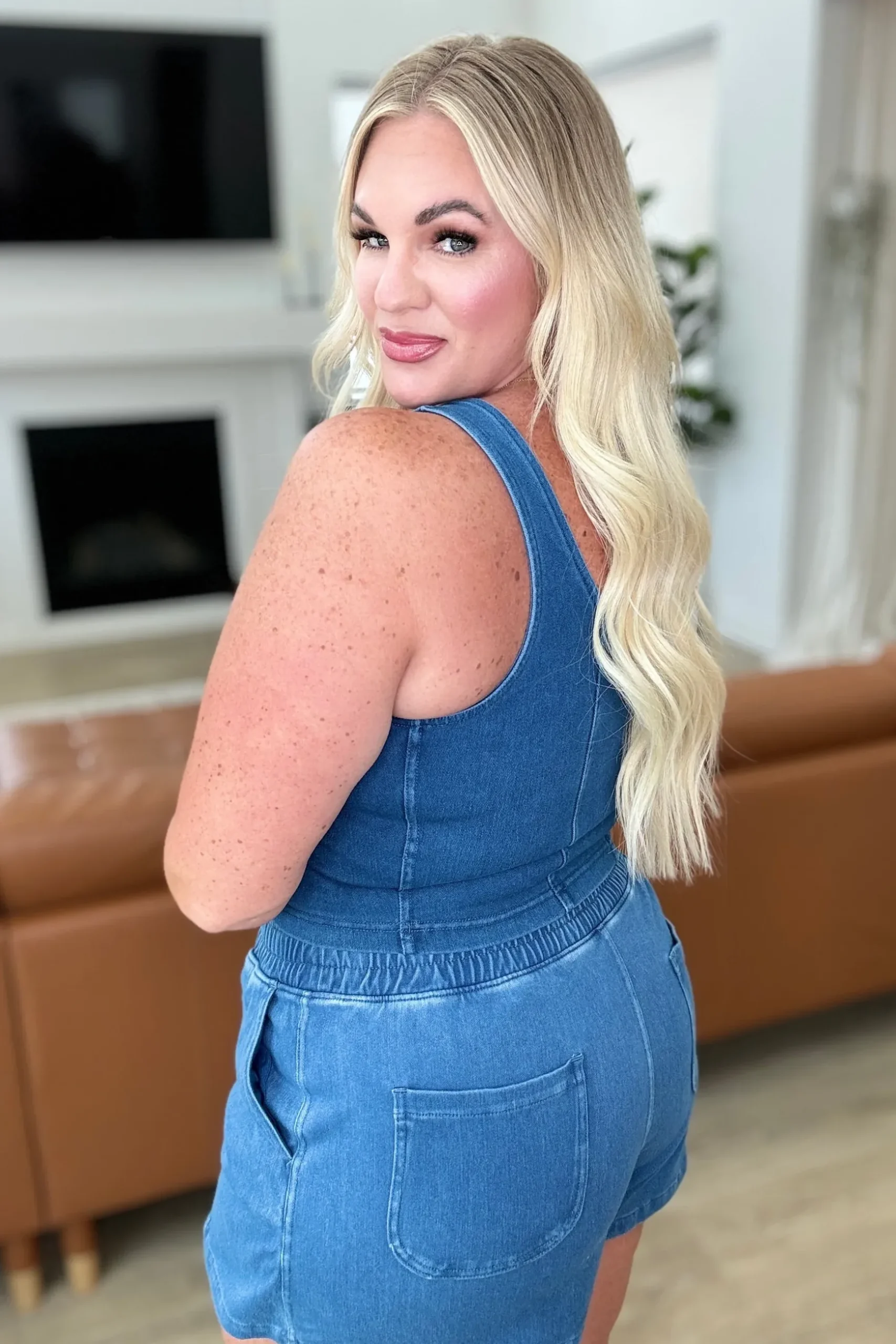 Urban Blues Scoop Neck Top in Light Denim