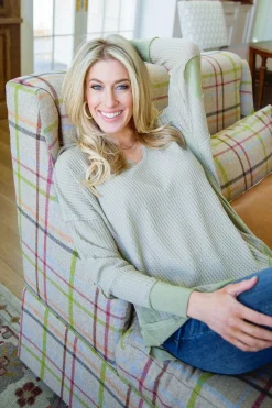 Winding Roads Top In Sage