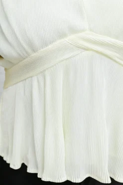 Xanidu Long Sleeve V Neck Blouse in White